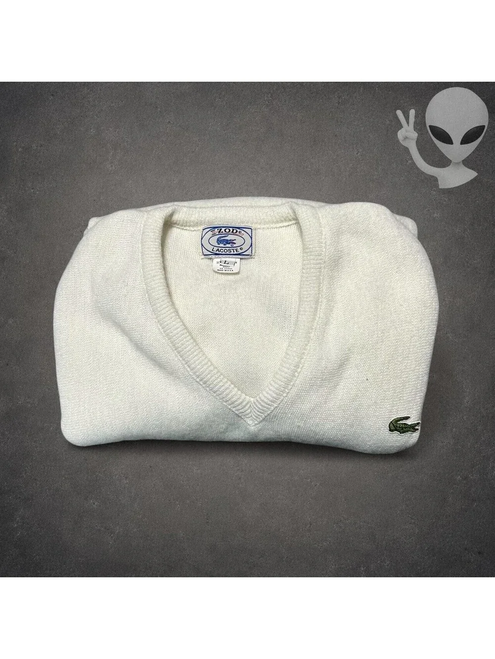 Vintage Izod Lacoste Sweater Mens US L White Acrylic V-Neck Preppy